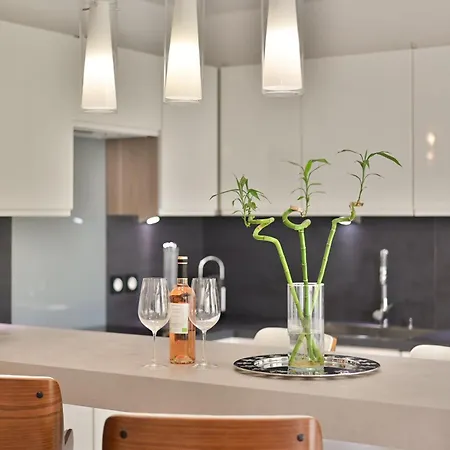 Design Avec Terrasse Et Proche De * Cannes